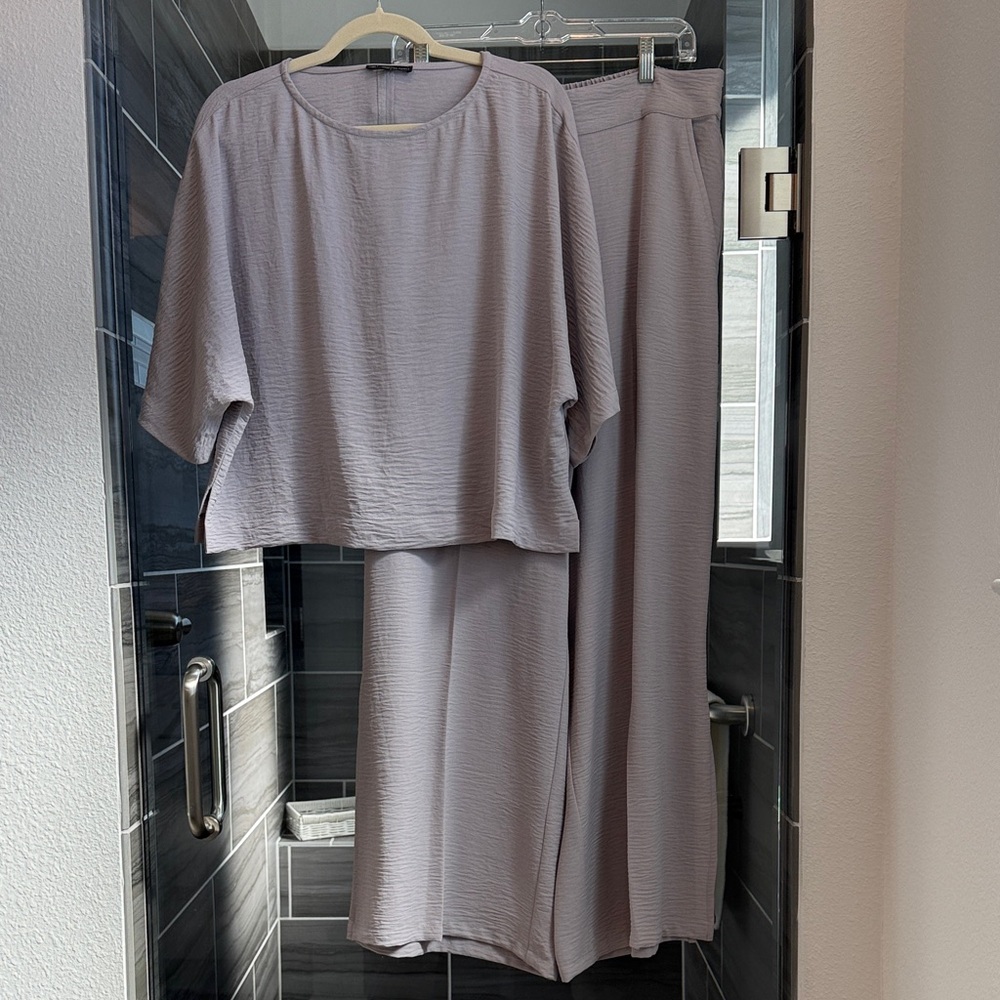 Adrianna Papell Soft Gray Top & Pant Set